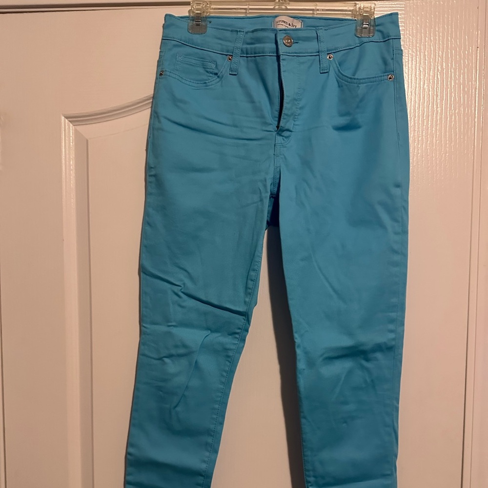 Crown & Ivy Women's Turquoise Skinny Jeans